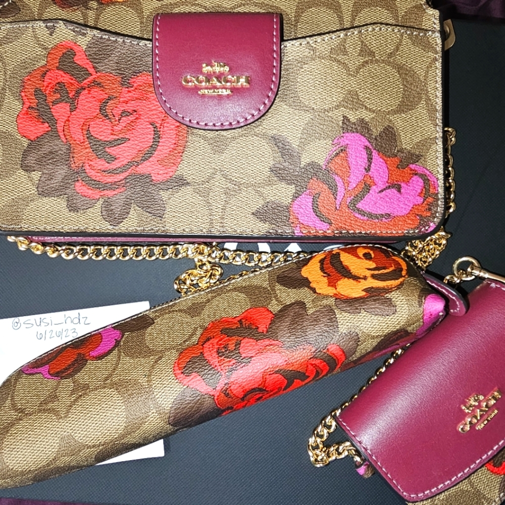 Coach jumbo floral signature canvas